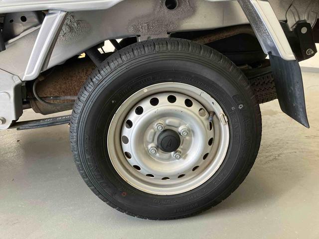 ハイゼットトラック スタンダードＳＡＩＩＩｔ／４ＷＤ／５ＭＴ　ＡＭ／ＦＭラジオ　マニュアルエアコン　パワステ　三方開（30枚目）