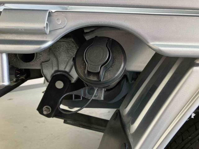 ハイゼットトラック スタンダードＳＡＩＩＩｔ／４ＷＤ／５ＭＴ　ＡＭ／ＦＭラジオ　マニュアルエアコン　パワステ　三方開（33枚目）
