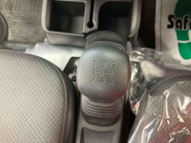 ハイゼットトラック スタンダードＳＡＩＩＩｔ／４ＷＤ／５ＭＴ　ＡＭ／ＦＭラジオ　マニュアルエアコン　パワステ　三方開（37枚目）
