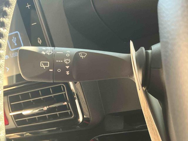 タント カスタムＲＳ／ターボ／両側パワースライドドア／充実装備　ターボ車　ディスプレイオーディオ　バックモニター　プッシュボタンスタート　インパネシフト　キーフリー　電動パーキングブレーキ　シートヒーター　オートエアコン　イージークローザー　スマートアシスト（53枚目）