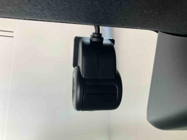 タフト Ｇ　ダーククロムベンチャー／ナビ／バックモニター／ドラレコ　ナビ　バックモニター　ドライブレコーダー　オートエアコン　インパネシフト　電動パーキングブレーキ　シートヒーター　スマートアシスト　ダークシルバー加飾　ダーククロムパーツ　スカイフィールトップ（9枚目）