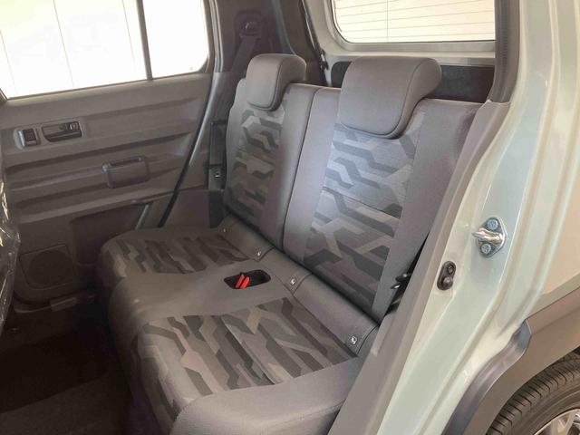 タフト Ｇ　ダーククロムベンチャー／ナビ／バックモニター／ドラレコ　ナビ　バックモニター　ドライブレコーダー　オートエアコン　インパネシフト　電動パーキングブレーキ　シートヒーター　スマートアシスト　ダークシルバー加飾　ダーククロムパーツ　スカイフィールトップ（17枚目）