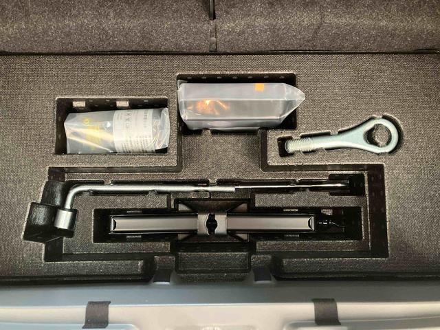 タフト Ｇ　ダーククロムベンチャー／ナビ／バックモニター／ドラレコ　ナビ　バックモニター　ドライブレコーダー　オートエアコン　インパネシフト　電動パーキングブレーキ　シートヒーター　スマートアシスト　ダークシルバー加飾　ダーククロムパーツ　スカイフィールトップ（21枚目）