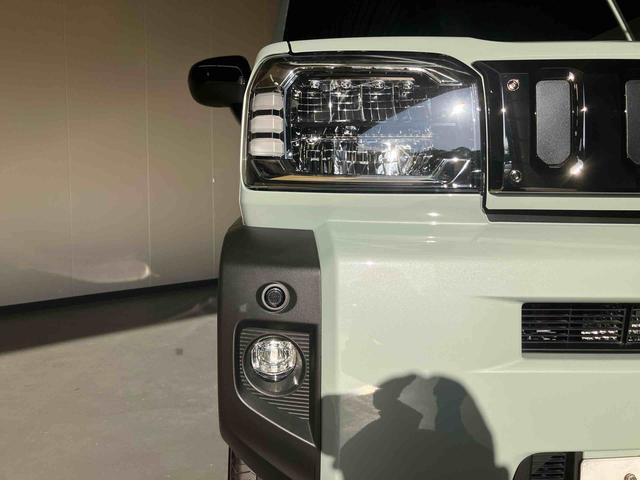 タフト Ｇ　ダーククロムベンチャー／ナビ／バックモニター／ドラレコ　ナビ　バックモニター　ドライブレコーダー　オートエアコン　インパネシフト　電動パーキングブレーキ　シートヒーター　スマートアシスト　ダークシルバー加飾　ダーククロムパーツ　スカイフィールトップ（23枚目）