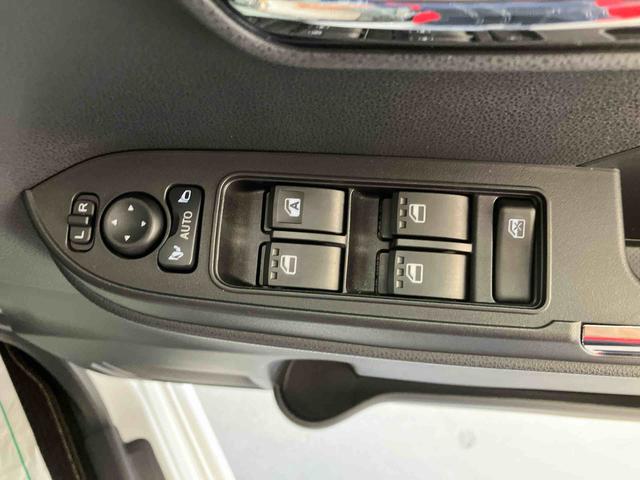 タント カスタムＸ／ナビ／パノラマモニター／ドライブレコーダー　プッシュボタンスタート　スマートアシスト　ナビ　ドラレコ前後　パノラマモニター　両側パワースライドドア　前席シートヒーター（41枚目）