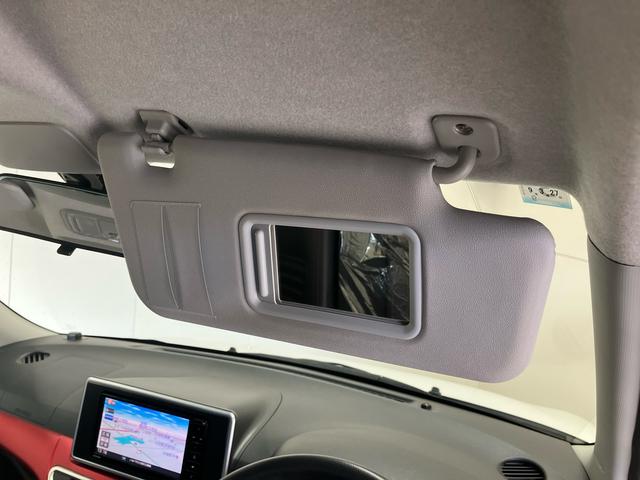 バニティーミラー付きサンバイザー