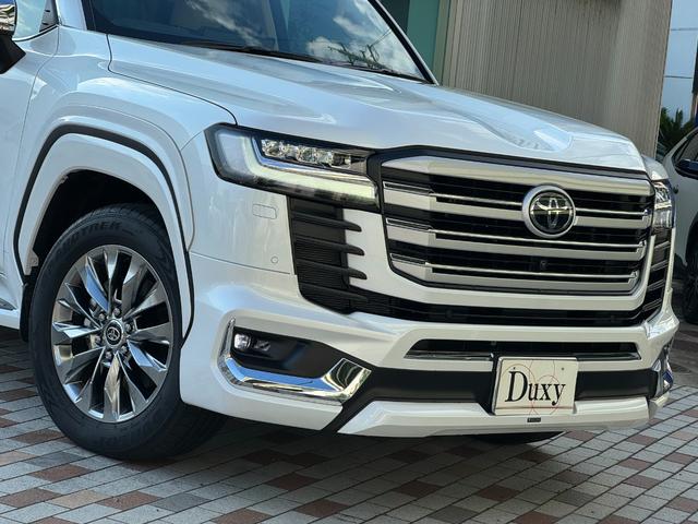 TOYOTA　ノベルティー　５点(週末値下げ中) TOYOTA LAND CRUISER ZX | 2023 | PEARL WHITE | 4756 km