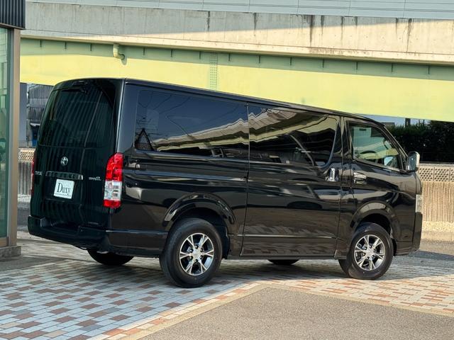 ハイエースバン スーパーＧＬダークプライム２　４ＷＤ　デジタルインナーミラー　ＯＰ１５インチＡＷ　寒冷地仕様　両側パワースライドドア　ハーフレザーシート　ＬＥＤヘッド　ＬＥＤフォグ　ＴＳＳ　クリアランスソナー　純正ホイール　ＡＣ１００Ｖ（29枚目）