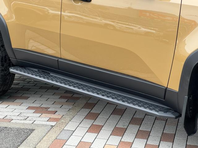 ランドクルーザー２５０ ＺＸファーストエディション　１２．３コネクティッドナビ　ＪＢＬサウンド　サンルーフ　丸目ヘッドランプ　デジタルインナーミラー　ルーフレール　純正１８インチＡＷ　ハンズフリーパワーバック　トヨタチームメイト　ＢＳＭ（26枚目）