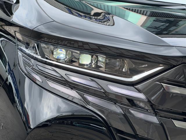 アルファードハイブリッド エグゼクティブラウンジ　モデリスタエアロ　４ＷＤ　１４型後席モニター　ＪＢＬサウンド　ユニバーサルステップ　左右独立ムーンルーフ　パノマミックビューモニター　トヨタメームメイト　アドバンスドパーク　ヘッドアップディスプレイ（11枚目）