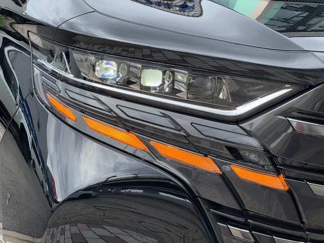 アルファードハイブリッド エグゼクティブラウンジ　モデリスタエアロ　４ＷＤ　１４型後席モニター　ＪＢＬサウンド　ユニバーサルステップ　左右独立ムーンルーフ　パノマミックビューモニター　トヨタメームメイト　アドバンスドパーク　ヘッドアップディスプレイ（12枚目）