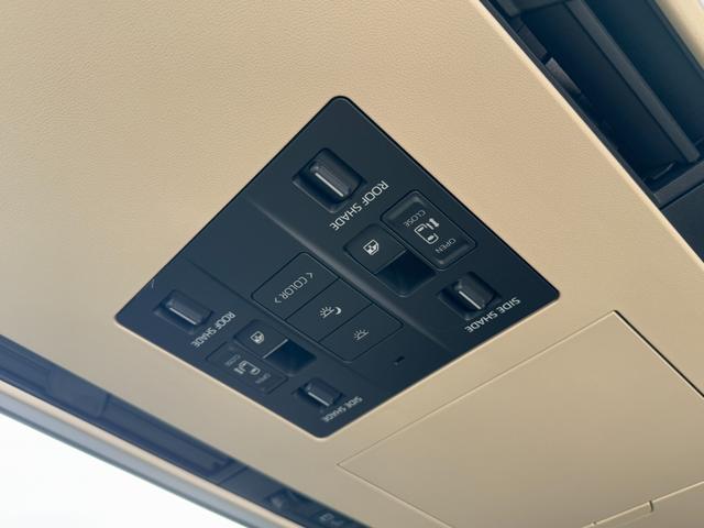 アルファードハイブリッド エグゼクティブラウンジ　モデリスタエアロ　４ＷＤ　１４型後席モニター　ＪＢＬサウンド　ユニバーサルステップ　左右独立ムーンルーフ　パノマミックビューモニター　トヨタメームメイト　アドバンスドパーク　ヘッドアップディスプレイ（61枚目）
