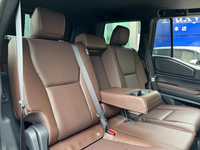 TOYOTA LAND CRUISER 250