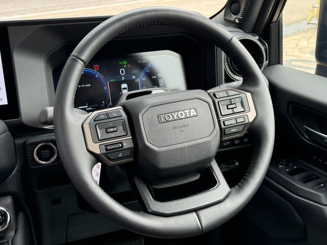 TOYOTA LAND CRUISER 250