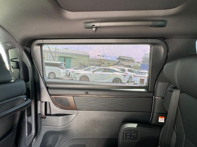 TOYOTA ALPHARD HYBRID Z