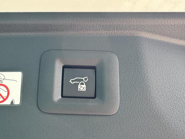 TOYOTA ALPHARD HYBRID Z