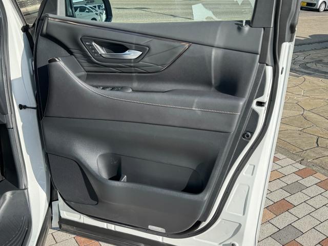 TOYOTA ALPHARD HYBRID