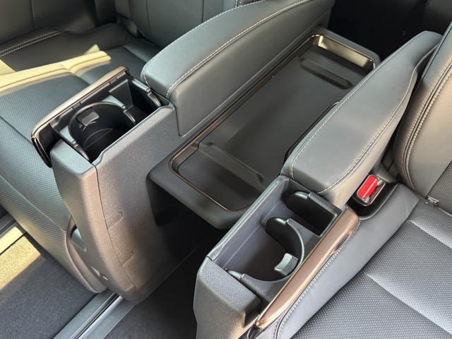 アルファードハイブリッド 　モデリスタエアロ　左右独立ムーンルーフ　４ＷＤ　純正１４インチオーディオ　パノラミックビュー　デジタルインナーミラー　寒冷地仕様　トヨタチームメイト　ＥＴＣ２．０　シートヒーター　ベンチレーション（62枚目）