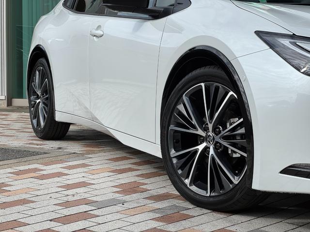 プリウス Z 12.3インチディスプレイ パノラマルーフ パノマミックビューモニター デジタルミラー 2.0ETC アドバンスドパーク 寒冷地 シートヒータークーラー トヨタチームメイト 置くだけ充電 AC100(20枚目)