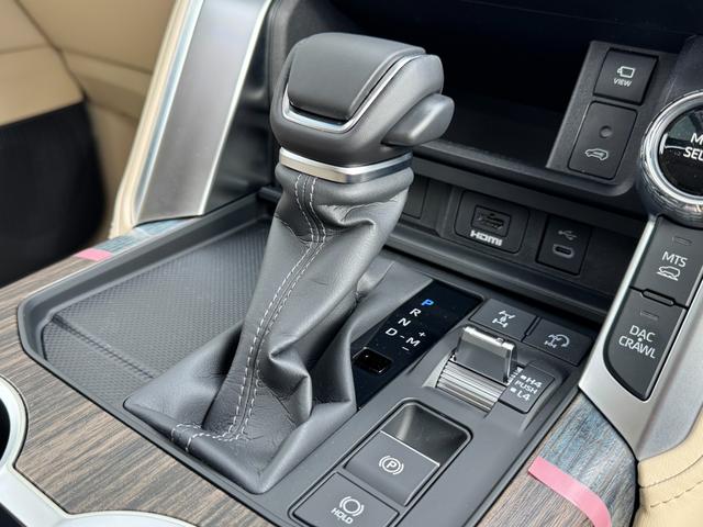 ランドクルーザー ZX モデリスタエアロ リヤエンター JBLサウンド ルーフレール サンルーフ パノラミックビューモニター クールBOX 空気圧センサー ベージュ内装 パワーシート HDMI BSM 寒冷地仕様(39枚目)