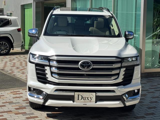 モデリスタエアロは、車の存在感を高めるスタイリッシュなエアロパーツセットになります☆フロントスポイラーやサイドスカートが力強さと洗練された印象を演出し、リヤスカートがスポーティな後ろ姿を作り出します☆