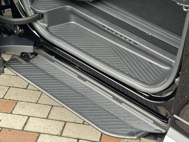 アルファード Z モデリスタエアロセット 左右独立ムーンルーフ JBLサウンド 14型後席モニター トヨタメームメイト アドバンスドパーク ユニバーサルステップ デジタルミラー パノマミックビューモニター 寒冷地仕様(16枚目)