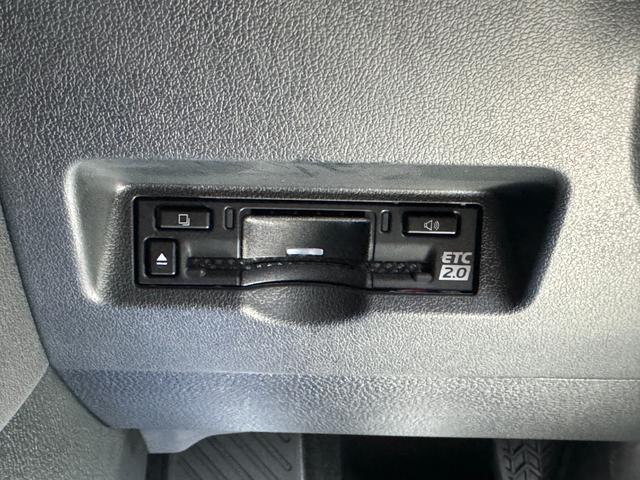 アルファード Z モデリスタエアロセット 左右独立ムーンルーフ JBLサウンド 14型後席モニター トヨタメームメイト アドバンスドパーク ユニバーサルステップ デジタルミラー パノマミックビューモニター 寒冷地仕様(47枚目)