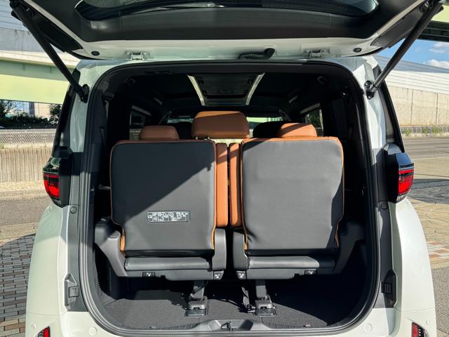 ヴェルファイアハイブリッド Ｚ　プレミア　左右独立ムーンルーフ　デジタルインナーミラー　純正１４インチナビ　パノラミックビュー　１３．２型有機ＥＬ後席ディスプレイ　ユニバーサルステップ　　ブラウン内装　トヨタチームメイト　アドバンスパーク（71枚目）