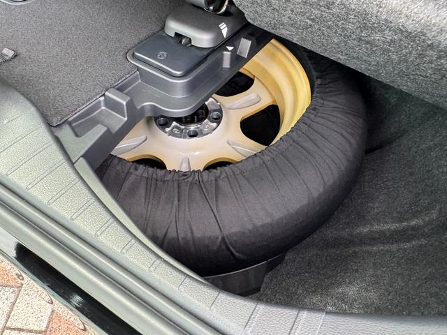 アルファードハイブリッド Ｚ　純正１４インチコネクトナビ　１３．２型有機ＥＬ後席ディスプレイ　パノラミックビューモニター　トヨタチームメイト　デジタルインナーミラー　ヘッドアップディスプレイ　　２．０ＥＴＣ　Ｄミラー　スペアタイヤ（72枚目）