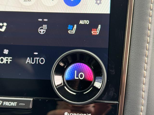 アルファードハイブリッド 　左右独立ムーンルーフ　純正後席モニター　トヨタチームメイト　デジタルインナーミラー　カラーヘッドアップディスプレイ　ユニバーサルステップ　パノマミックビューモニター　パワートランクドア　ＡＣ１００Ｖ（40枚目）
