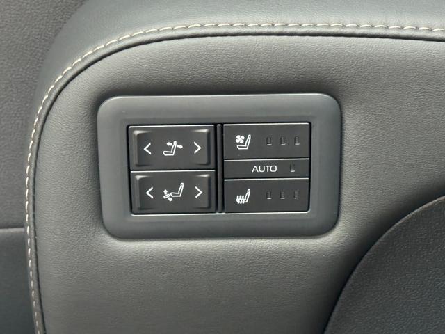 アルファードハイブリッド 　左右独立ムーンルーフ　純正後席モニター　トヨタチームメイト　デジタルインナーミラー　カラーヘッドアップディスプレイ　ユニバーサルステップ　パノマミックビューモニター　パワートランクドア　ＡＣ１００Ｖ（58枚目）