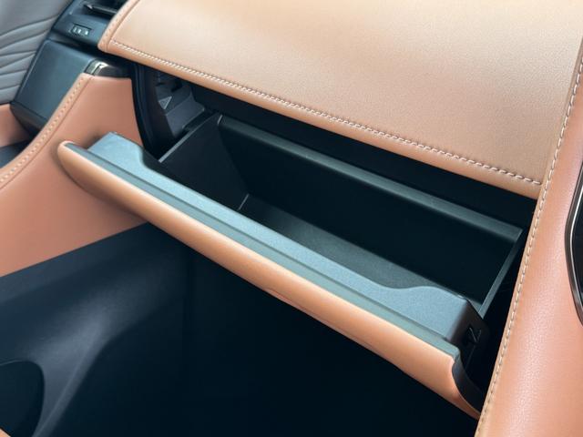 ヴェルファイア Ｚ　プレミア　左右独立ムーンルーフ　モデリスタエアロ　純正ナビ　ＪＢＬ　デジタルインナーミラー　純正１４インチフリップダウンモニター　ユニバサルステップ　ブラウンシート　パノマミックビューモニター　ＢＳＭ（51枚目）