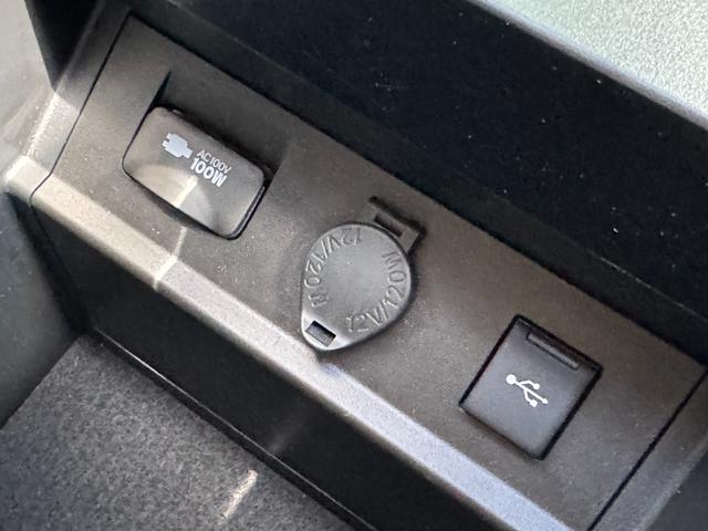 アルファード 　モデリスタエアロ　ツインムーンルーフ　ディスプレイオーディオ　バックカメラ　デジタルインナーミラー　３眼ＬＥＤヘッド　ＥＴＣ　ＢＳＭ　１２型後席ディスプレイ　トヨタセーフティセンス　スペアタイヤ（51枚目）