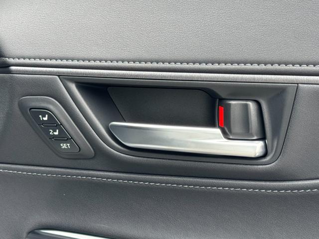 ハリアーハイブリッド Z レザーパッケージ・ナイトシェード 調光パノラマルーフ JBL 寒冷地仕様 デジタルインナーミラー 全周囲カメラ 12.3インチナビゲーション ヘッドアップカラーディスプレイ パワーバックドア ナイトシェード専用19インチAW(32枚目)