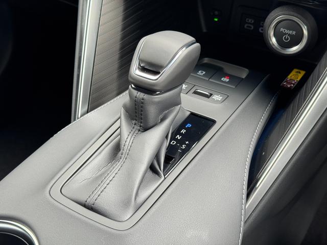 ハリアーハイブリッド Z レザーパッケージ・ナイトシェード 調光パノラマルーフ JBL 寒冷地仕様 デジタルインナーミラー 全周囲カメラ 12.3インチナビゲーション ヘッドアップカラーディスプレイ パワーバックドア ナイトシェード専用19インチAW(50枚目)