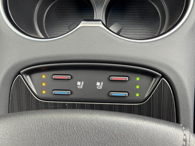 ハリアーハイブリッド Ｚ　レザーパッケージ・ナイトシェード　調光パノラマルーフ　ＪＢＬ　　寒冷地仕様　デジタルインナーミラー　全周囲カメラ　１２．３インチナビゲーション　ヘッドアップカラーディスプレイ　パワーバックドア　ナイトシェード専用１９インチＡＷ（49枚目）