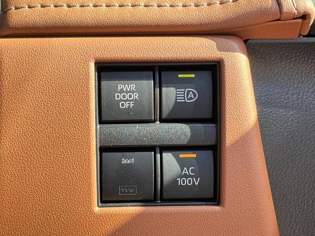 ヴェルファイアハイブリッド Ｚ　プレミア　ＧＲエアロセット　デジタルインナーミラー　左右独立ムーンルーフ　トヨタチームメイト　カラーヘッドアップディスプレイ　純正１３．２型後席ディスプレイ　ブラウン内装　ＢＳＭ　パワートランクドア　ＨＤＭＩ（37枚目）