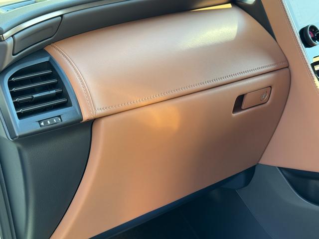 ヴェルファイアハイブリッド Ｚ　プレミア　ＧＲエアロセット　デジタルインナーミラー　左右独立ムーンルーフ　トヨタチームメイト　カラーヘッドアップディスプレイ　純正１３．２型後席ディスプレイ　ブラウン内装　ＢＳＭ　パワートランクドア　ＨＤＭＩ（45枚目）