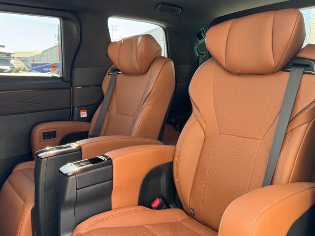 ヴェルファイアハイブリッド Ｚ　プレミア　ＧＲエアロセット　デジタルインナーミラー　左右独立ムーンルーフ　トヨタチームメイト　カラーヘッドアップディスプレイ　純正１３．２型後席ディスプレイ　ブラウン内装　ＢＳＭ　パワートランクドア　ＨＤＭＩ（52枚目）