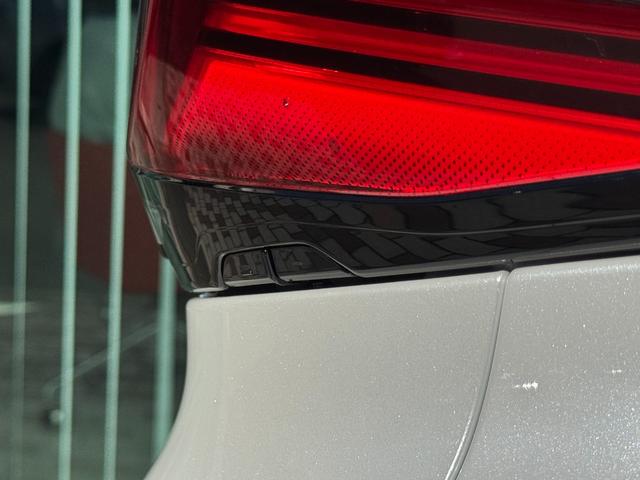 ヴェルファイアハイブリッド Ｚ　プレミア　ＧＲエアロセット　デジタルインナーミラー　左右独立ムーンルーフ　トヨタチームメイト　カラーヘッドアップディスプレイ　純正１３．２型後席ディスプレイ　ブラウン内装　ＢＳＭ　パワートランクドア　ＨＤＭＩ（65枚目）