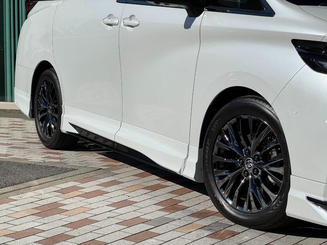 ヴェルファイアハイブリッド Ｚ　プレミア　ＧＲエアロセット　デジタルインナーミラー　左右独立ムーンルーフ　トヨタチームメイト　カラーヘッドアップディスプレイ　純正１３．２型後席ディスプレイ　ブラウン内装　ＢＳＭ　パワートランクドア　ＨＤＭＩ（78枚目）