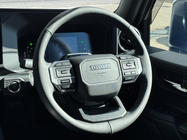 ランドクルーザー２５０ ＶＸ　モデリスタフロントバンパーガード　モデリスタフロントアンダーカバー　モデリスタリヤバンパー　モデリスタオーバーフェンダー　丸目ヘッドライト　寒冷地仕様　トヨタメームメイト　デジタルインナーミラー（55枚目）