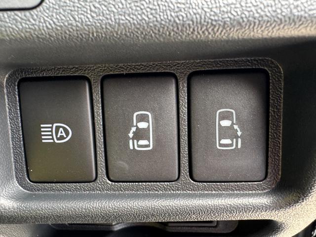 ハイエースバン スーパーGLダークプライムS 4WD デジタルインナーミラー OP15インチAW 寒冷地仕様 両側パワースライドドア 専用ショックアブソーバー ハーフレザーシート LEDヘッド LEDフォグ スカッフプレート AC100V(11枚目)