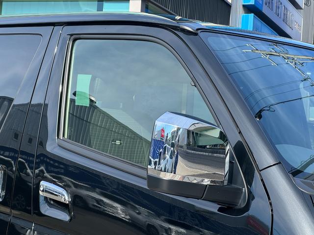 ハイエースバン スーパーGLダークプライムS 4WD デジタルインナーミラー OP15インチAW 寒冷地仕様 両側パワースライドドア 専用ショックアブソーバー ハーフレザーシート LEDヘッド LEDフォグ スカッフプレート AC100V(18枚目)