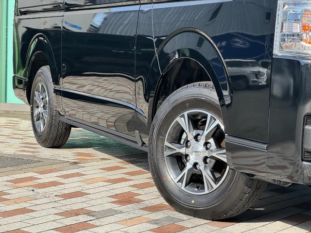 ハイエースバン スーパーGLダークプライムS 4WD デジタルインナーミラー OP15インチAW 寒冷地仕様 両側パワースライドドア 専用ショックアブソーバー ハーフレザーシート LEDヘッド LEDフォグ スカッフプレート AC100V(22枚目)
