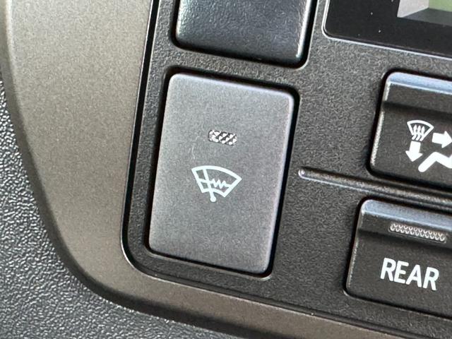 ハイエースバン ロングスーパーGLダークプライムS 4WD デジタルインナーミラー OP15インチAW 寒冷地仕様 両側パワースライドドア 専用ショックアブソーバー ハーフレザーシート LEDヘッド LEDフォグ スカッフプレート AC100V(13枚目)