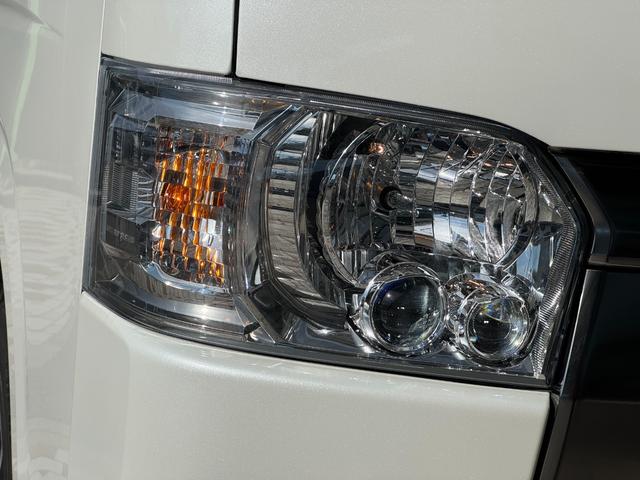 ハイエースバン ロングスーパーGLダークプライムS 4WD デジタルインナーミラー OP15インチAW 寒冷地仕様 両側パワースライドドア 専用ショックアブソーバー ハーフレザーシート LEDヘッド LEDフォグ スカッフプレート AC100V(22枚目)
