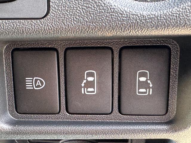 ハイエースバン ロングスーパーGLダークプライムS 4WD デジタルインナーミラー OP15インチAW 寒冷地仕様 両側パワースライドドア 専用ショックアブソーバー ハーフレザーシート LEDヘッド LEDフォグ スカッフプレート AC100V(38枚目)