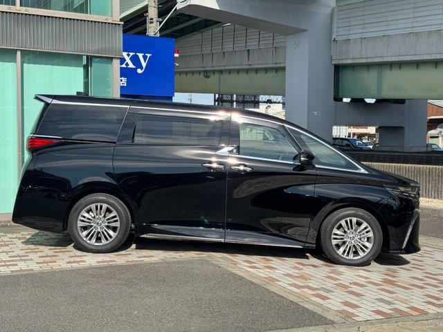 アルファードハイブリッド Ｚ　左右独立式ムーンルーフ　純正１４インチコネクトナビ　デジタルインナーミラー　パノラミックビューモニター　１３．２インチフリップダウンモニター　トヨタチームメイト　ステップ　２．０ＥＴＣ　ＢＳＭ（29枚目）