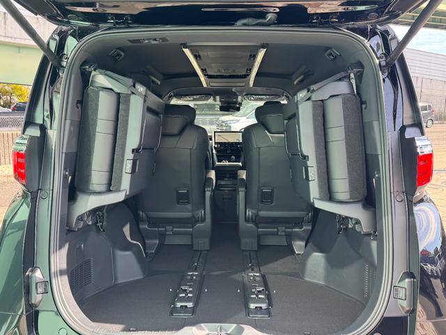 アルファードハイブリッド Ｚ　左右独立式ムーンルーフ　純正１４インチコネクトナビ　デジタルインナーミラー　パノラミックビューモニター　１３．２インチフリップダウンモニター　トヨタチームメイト　ステップ　２．０ＥＴＣ　ＢＳＭ（36枚目）